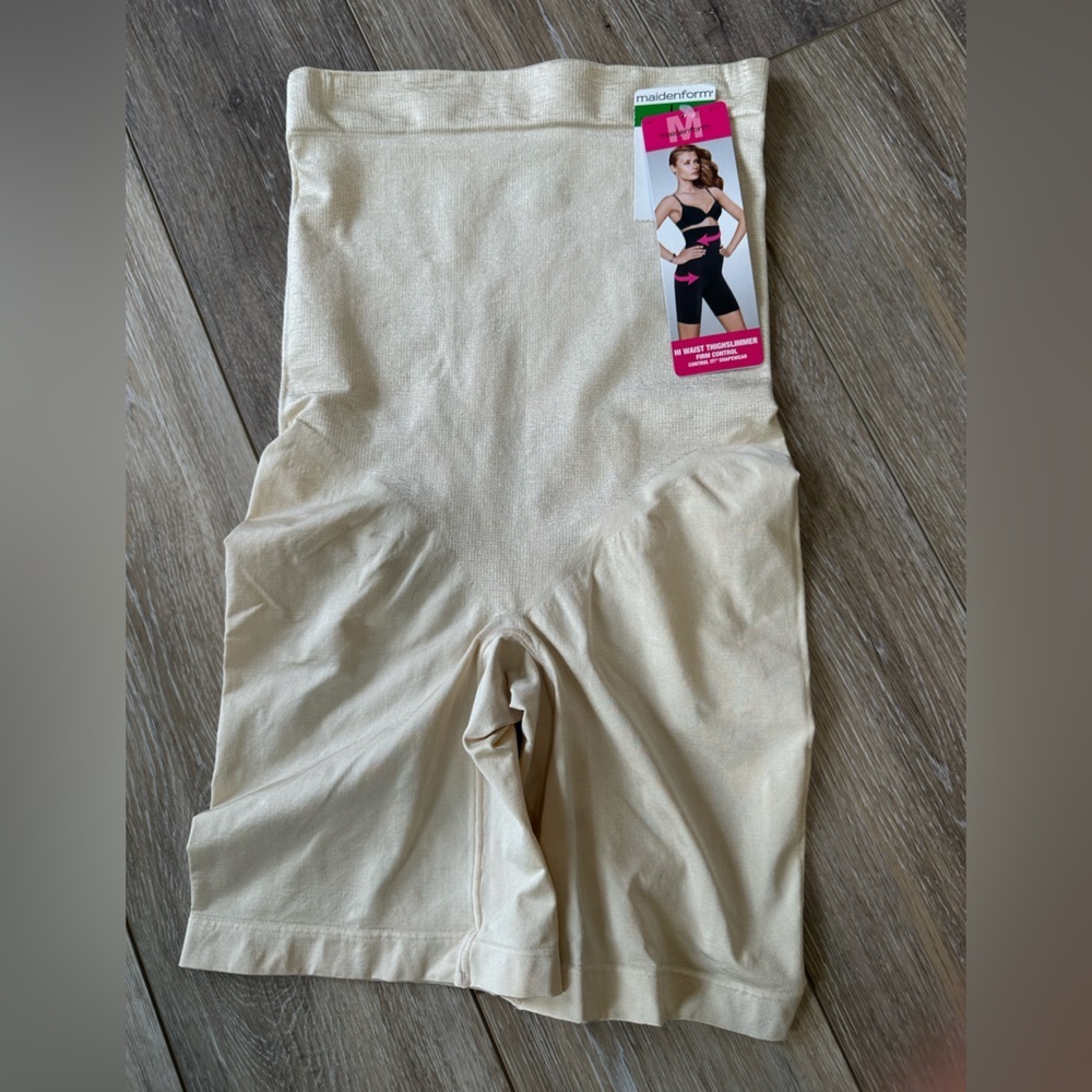 🛍️ Control m body corset large new.